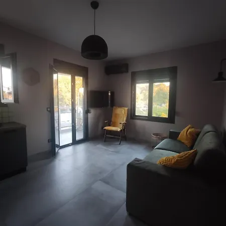 Nasos & Dimitra In Siviri